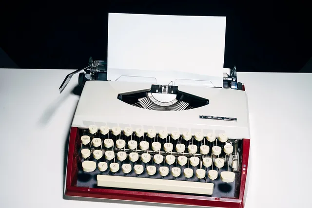 typewriter, side, empty, white, retro, text, write, paper, machine, journalism, author, office, a book, writer, nostalgia, journalist, story, news, print, literature, keyboard, typewriter, typewriter, typewriter, typewriter, typewriter, writer. Judging misquotes and fact checks misquotes: the three steps, set against saying it accurately